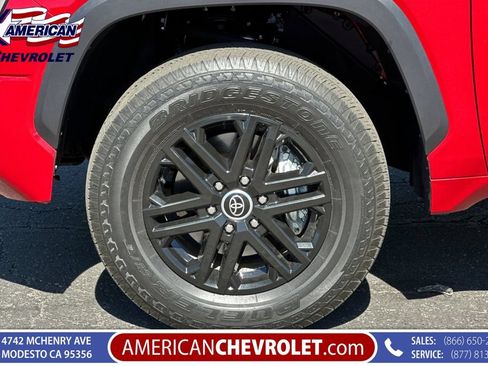 Used 2023 Toyota Tundra SR5 w/ SR5 Premium Package AWD/4WD image 36