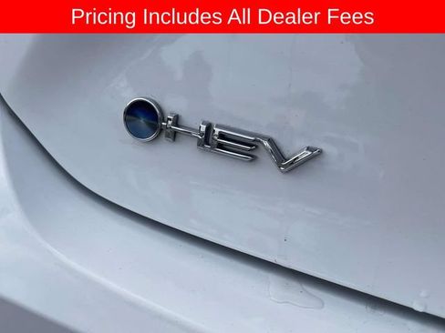 Used 2025 Toyota Camry LE FWD image 11