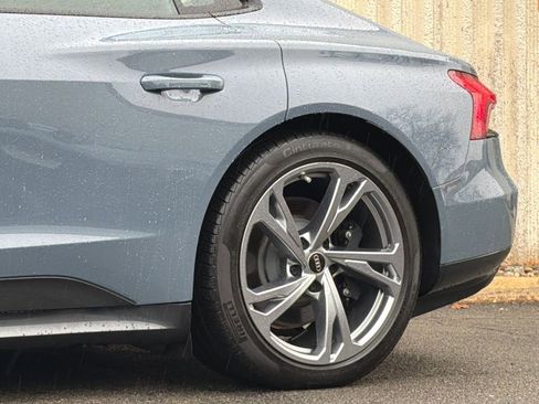 Used 2023 Audi e-tron GT Premium Plus image 10