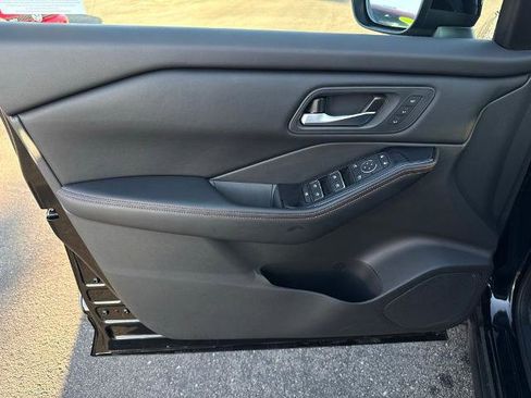 Certified 2025 Nissan Rogue SV w/ Rock Creek Premium Package AWD/4WD image 19