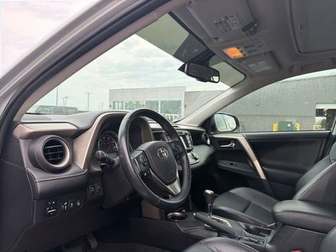 Used 2015 Toyota RAV4 Limited w/ Technology Package image 15