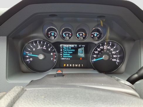 Used 2016 Ford F250 XLT w/ XLT Value Package image 24