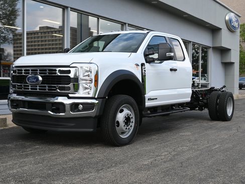 New 2026 Ford F450 XL RWD image 1
