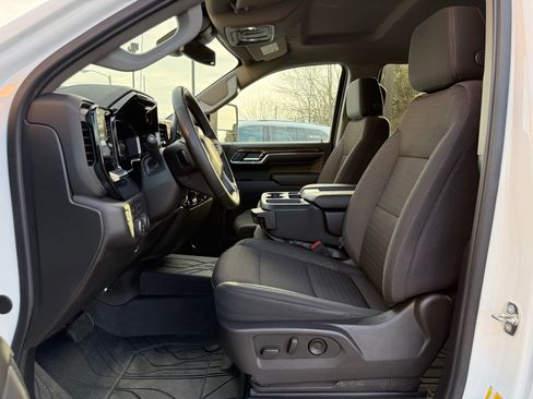 Used 2024 Chevrolet Silverado 1500 RST w/ Max Trailering Package image 46