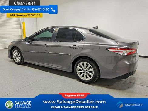 Used 2019 Toyota Camry LE FWD image 3