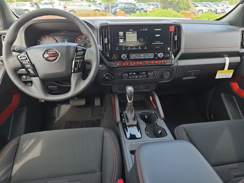 New 2025 Nissan Frontier PRO-4X image 25