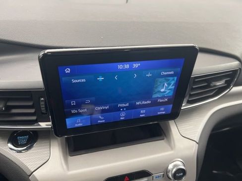 Used 2024 Ford Explorer XLT w/ Equipment Group 202A image 18