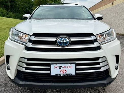 Used 2019 Toyota Highlander XLE AWD/4WD image 5
