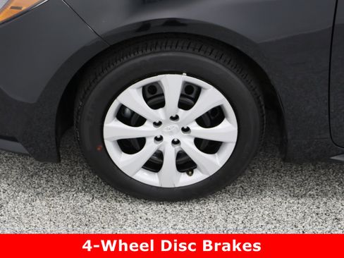 Certified 2024 Toyota Corolla LE image 11