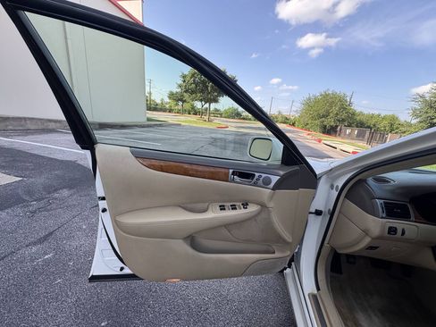 Used 2005 Lexus ES 330 FWD image 22