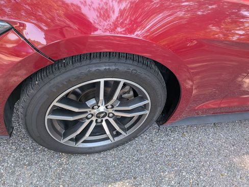 Used 2017 Ford Mustang Premium RWD image 15