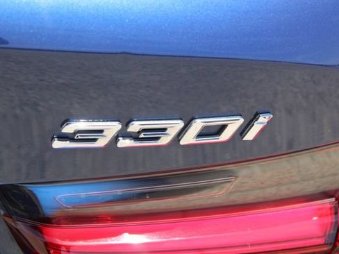 Used 2020 BMW 330i Sedan w/ Driving Assistance Package RWD image 9