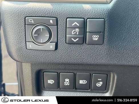 Used 2021 Lexus GX 460 Premium AWD/4WD image 25