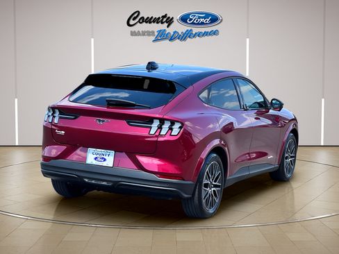 Certified 2025 Ford Mustang Mach-E Premium AWD/4WD image 9
