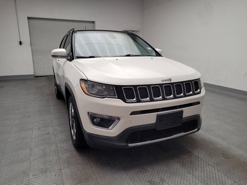 Used 2018 Jeep Compass Limited w/ Navigation Group FWD image 14