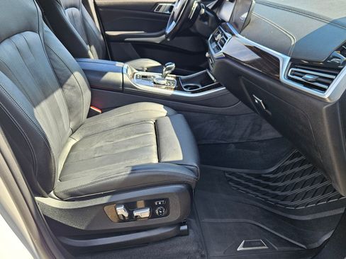 Used 2019 BMW X5 xDrive40i w/ Executive Package AWD/4WD image 30