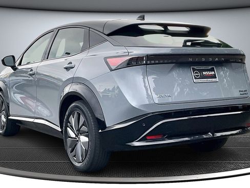 Used 2024 Nissan Ariya AWD image 4