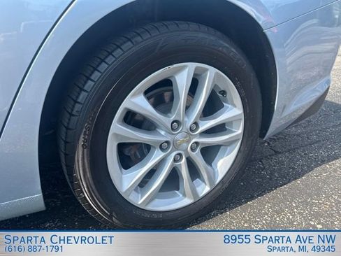 Used 2017 Chevrolet Malibu LT FWD image 28