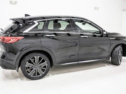 Used 2021 INFINITI QX50 Luxe w/ Appearance Package image 9