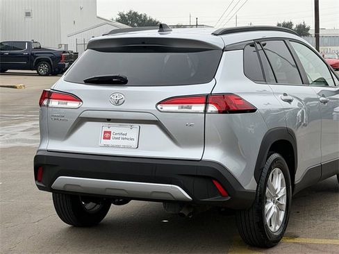 Certified 2025 Toyota Corolla Cross LE image 7