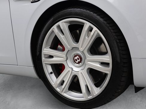 Used 2017 Bentley Flying Spur S V8 AWD/4WD image 8