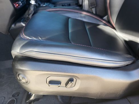 Used 2024 Jeep Wrangler Rubicon w/ Safety Group image 10