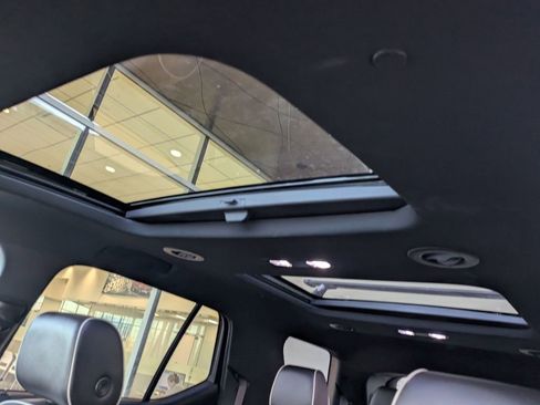 Certified 2023 Chevrolet Traverse Premier w/ Redline Edition image 22