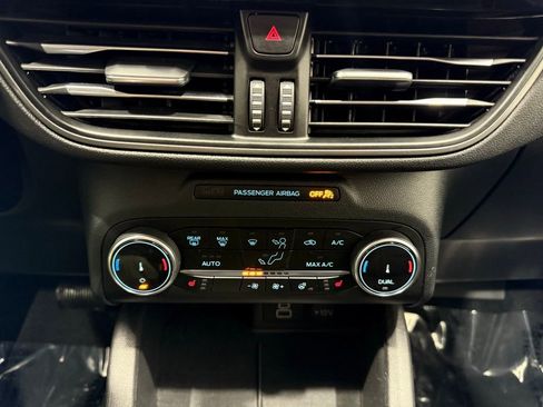 Used 2024 Ford Escape Active image 37