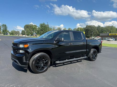 Used 2021 Chevrolet Silverado 1500 Custom w/ Rally Edition AWD/4WD image 4