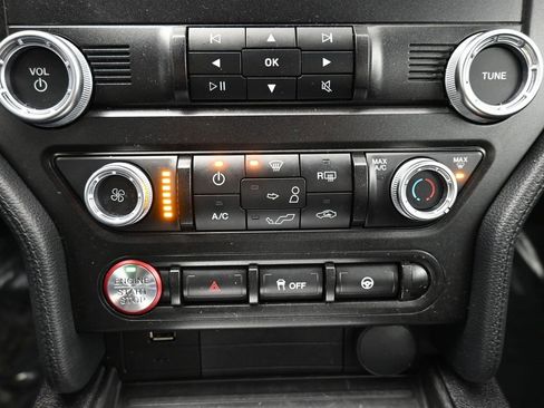 Used 2019 Ford Mustang Coupe w/ Ecoboost Performance Package image 42