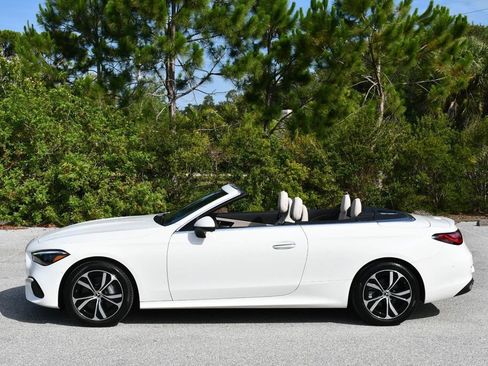 Used 2024 Mercedes-Benz CLE 300 4MATIC Cabriolet image 29