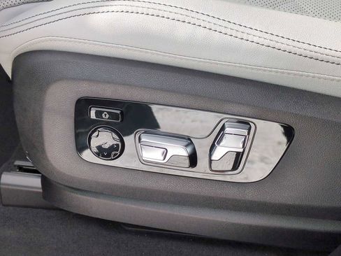 New 2026 BMW X7 xDrive40i image 17