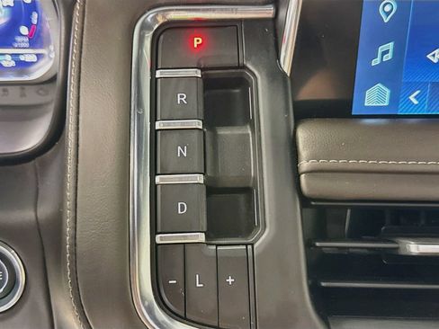 Used 2023 Chevrolet Tahoe Z71 AWD/4WD image 18