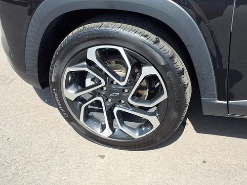 Used 2024 Chevrolet Trax RS w/ Driver Confidence Package FWD image 29