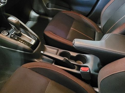 Used 2021 Nissan Versa SR w/ Convenience Package FWD image 26