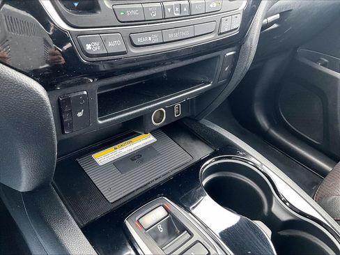 Used 2022 Honda Ridgeline Black Edition image 33