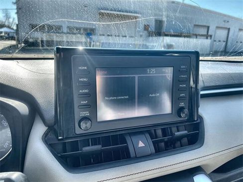 Used 2019 Toyota RAV4 XLE w/ Convenience Package image 13