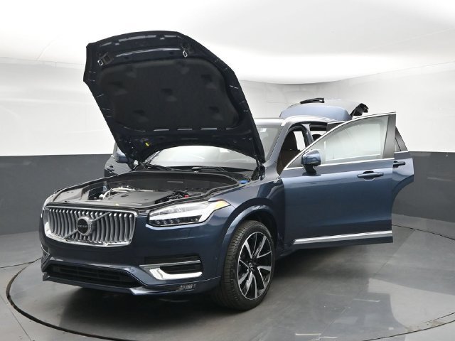 Used 2024 Volvo XC90 B6 Ultimate w/ Protection Package Premier AWD/4WD image 50