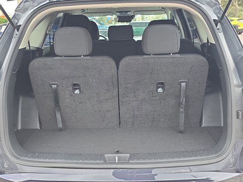 Certified 2025 Kia Sorento LX image 12