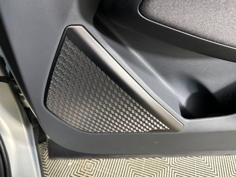 Used 2024 Kia EV9 Land image 31