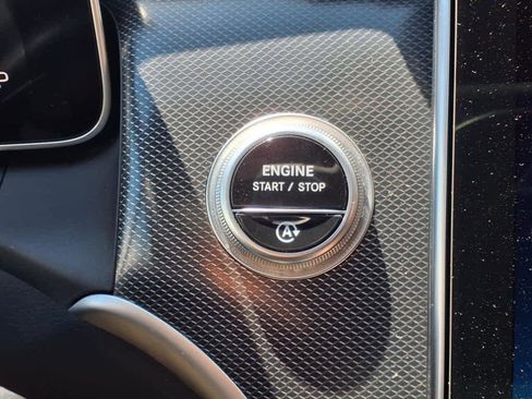 Used 2024 Mercedes-Benz GLC 300 GLC 300 image 19