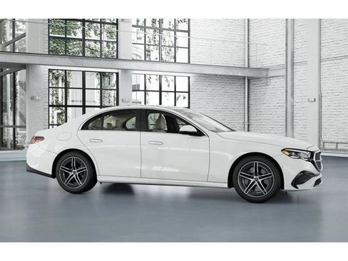 New 2026 Mercedes-Benz E 450 4MATIC Sedan image 14
