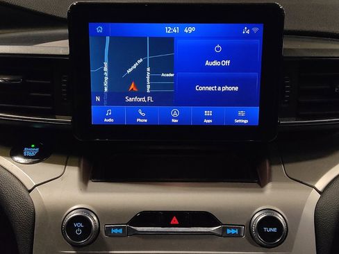 Used 2021 Ford Explorer XLT w/ Equipment Group 202A image 25