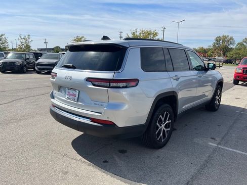 Used 2024 Jeep Grand Cherokee L Limited w/ Luxury Tech Group II image 7