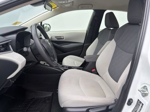 Used 2022 Toyota Corolla LE FWD image 22