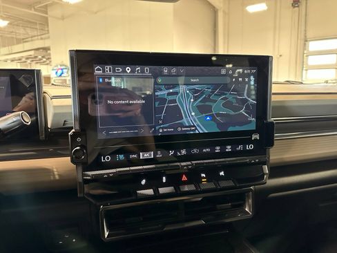 Used 2026 GMC Hummer EV SUV AWD/4WD image 27