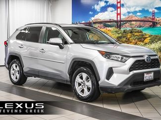 Used 2020 Toyota RAV4 LE image 1