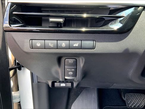 Used 2025 Nissan Murano Platinum w/ Cargo Package AWD/4WD image 36