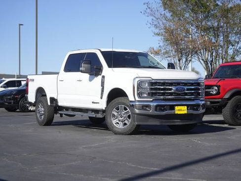 Used 2024 Ford F350 Lariat image 2