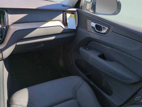 New 2026 Volvo XC60 B5 Core image 15